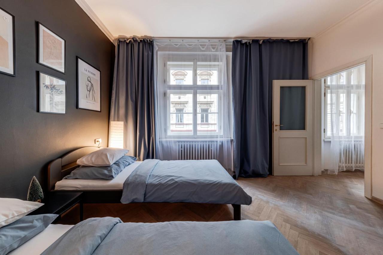 Vita Nejedleho Apartments Praga Esterno foto