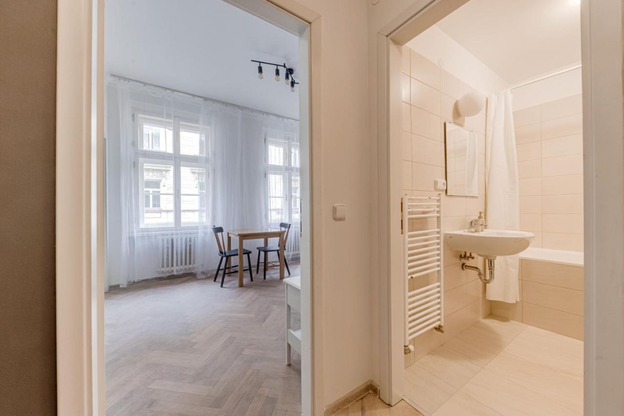 Vita Nejedleho Apartments Praga Esterno foto