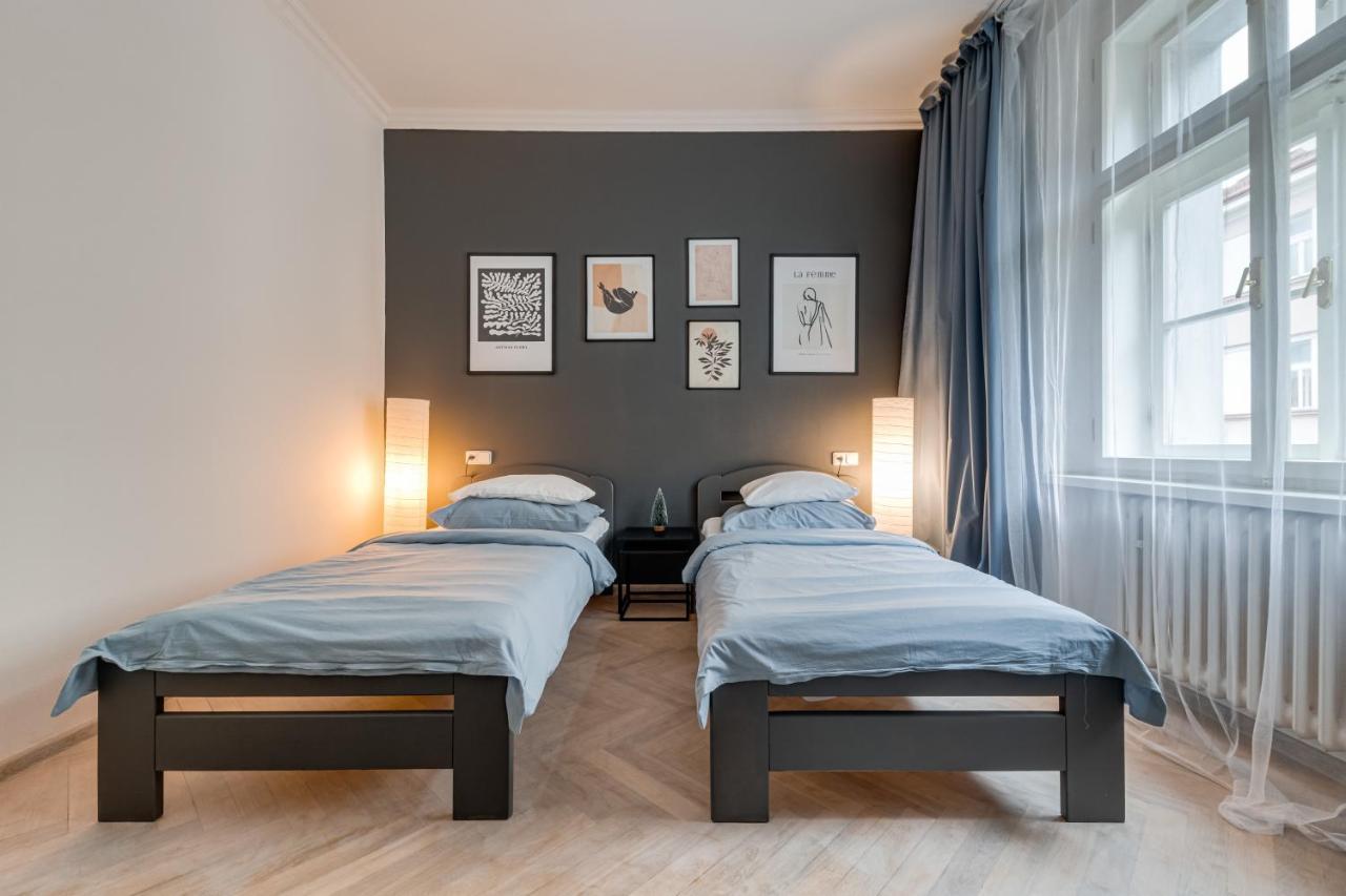 Vita Nejedleho Apartments Praga Esterno foto