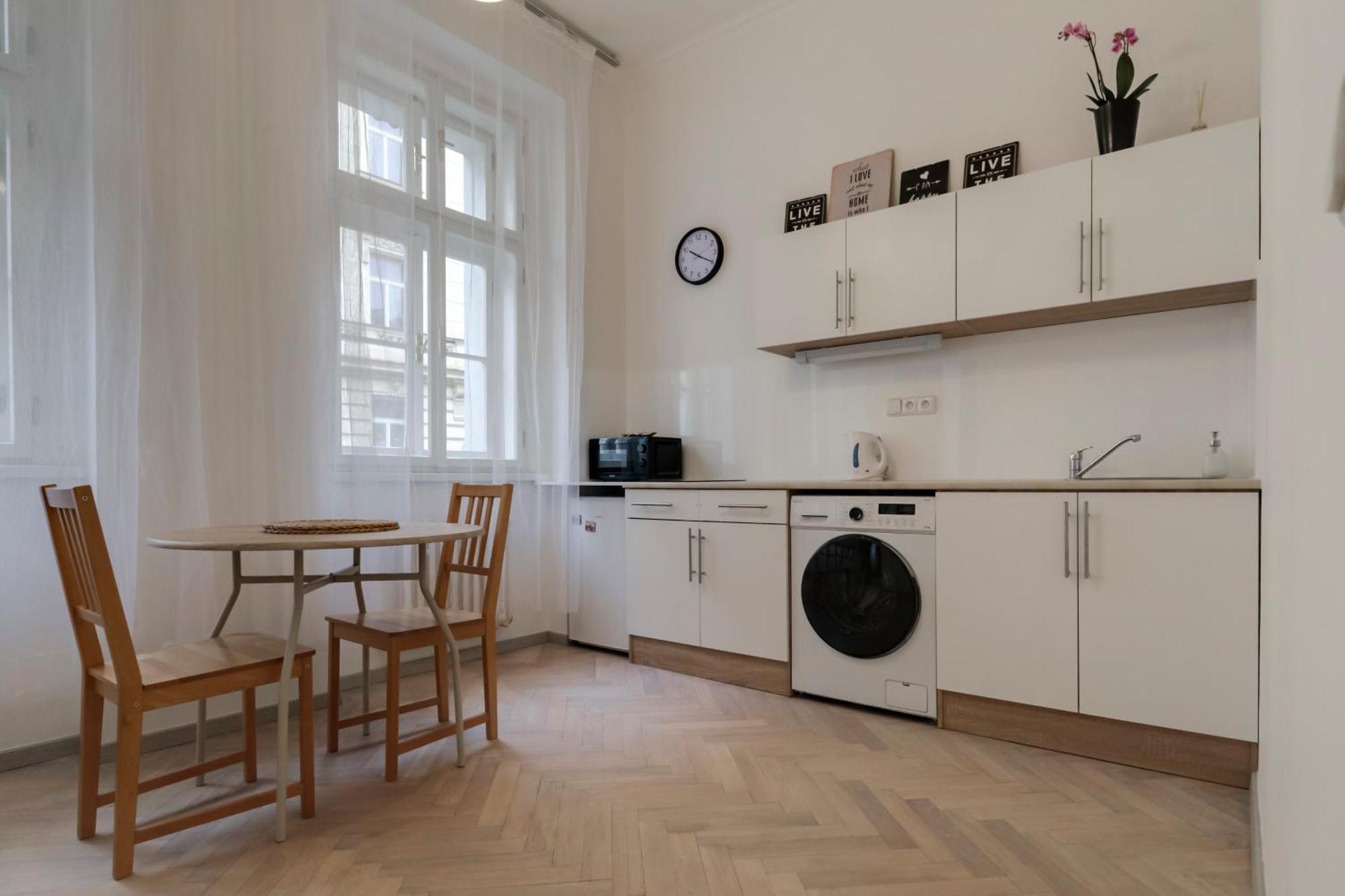 Vita Nejedleho Apartments Praga Esterno foto